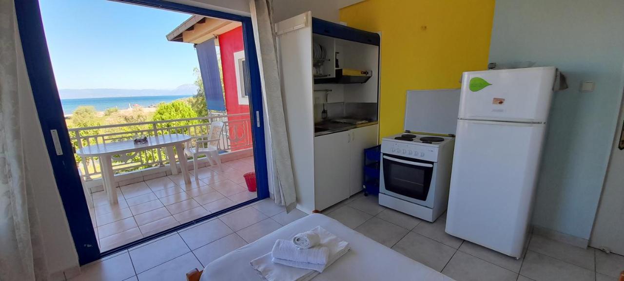 Lakkopetra Beach Apartments Lakopetra Esterno foto